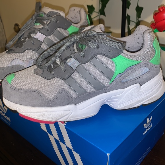 adidas Shoes - Adidas Yung-96